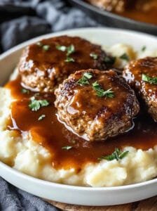 Easy Slow Cooker Salisbury Steak