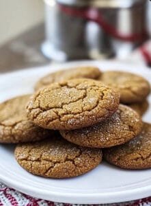 Molasses Crackle Cookies
