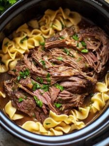 Slow Cooker Beef and Noodles