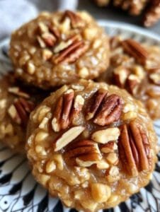 No-Bake Pecan Coconut Praline Cookies