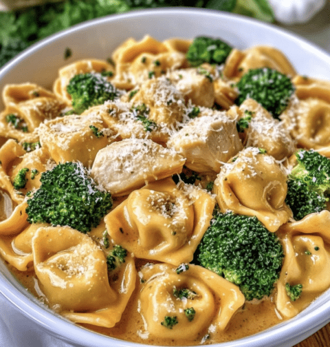 Creamy Garlic Parmesan Tortellini with Chicken & Broccoli