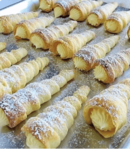 Italian Cream Stuffed Cannoncini