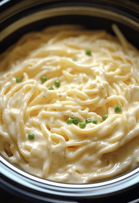 slow cooker creamy Alfredo pasta