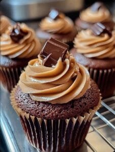 Fudge Chocolate Cupcakes