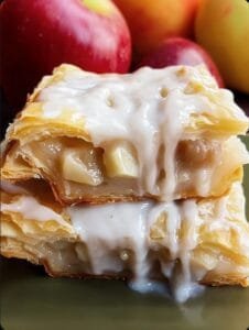 Flaky Apple Pie Bars