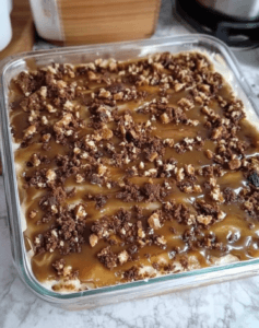 Decadent Turtle Caramel Cake Recipe: A Sweet and Indulgent Delight!