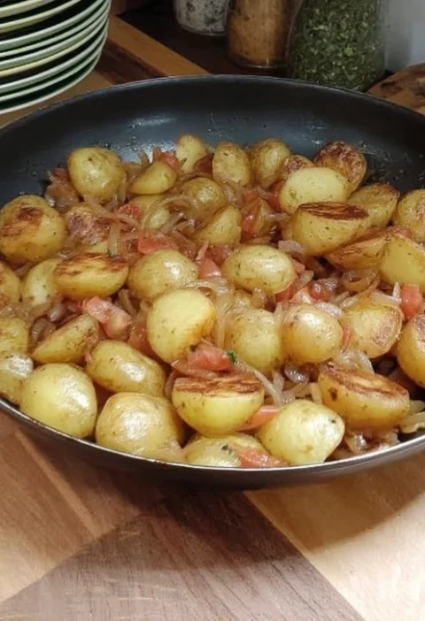 Best Way To Fry Potatoes And Onions Healthy Fried Potatoes And Onions Recipe Easy Skillet Potatoes And Onions Crispy Fried...