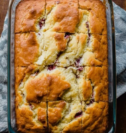 Christmas Chaos Cake Recipe Ideas Best Christmas Chaos Cake Designs How To Make A Christmas Chaos Cake Christmas Chaos Cak...