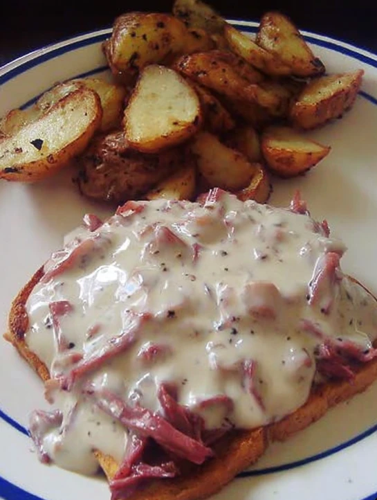 Creamed Chipped Beef on Toast