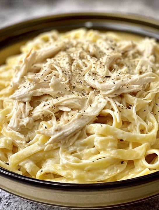 Easy 3-ingredient Chicken Alfredo Slow Cooker Recipe Best Slow Cooker Chicken Alfredo With 3 Ingredients Simple Crockpot C...