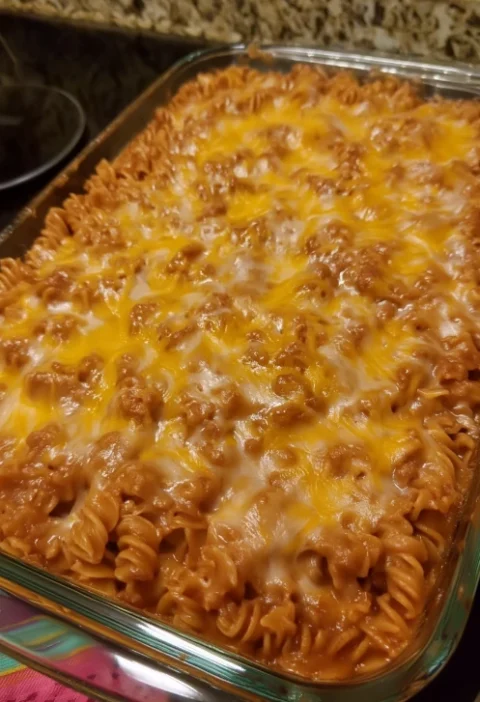 Easy Cheesy Hamburger Potato Casserole Recipe Best Cheese For Hamburger Potato Casserole Gluten-free Cheesy Hamburger Pota...