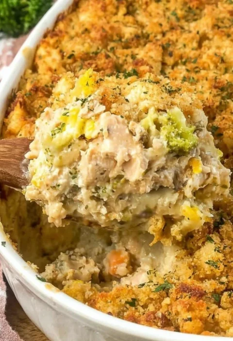 Easy Chicken Stuffing Casserole Recipe Creamy Chicken And Stuffing Bake Best Chicken Stuffing Casserole Comfort Food Hot A...