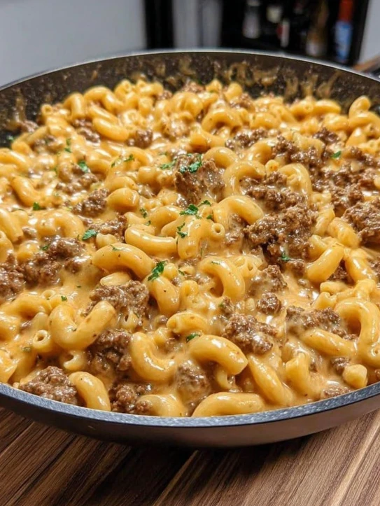 One-Pot Creamy Beef and Garlic Butter Pasta