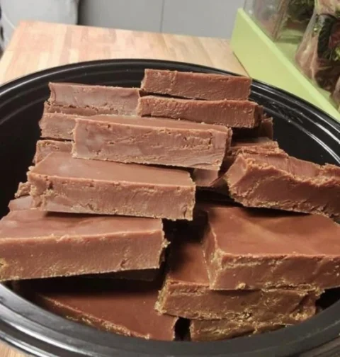 Easy Fireball Fudge Recipe Homemade Fireball Whiskey Fudge Fireball Cinnamon Whisky Fudge Recipe Best Fireball Fudge For P...