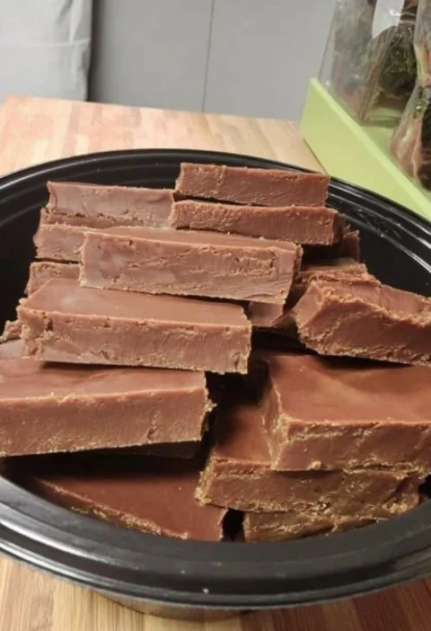 Easy Fireball Fudge Recipe Homemade Fireball Whiskey Fudge Fireball Cinnamon Whisky Fudge Recipe Best Fireball Fudge For P...