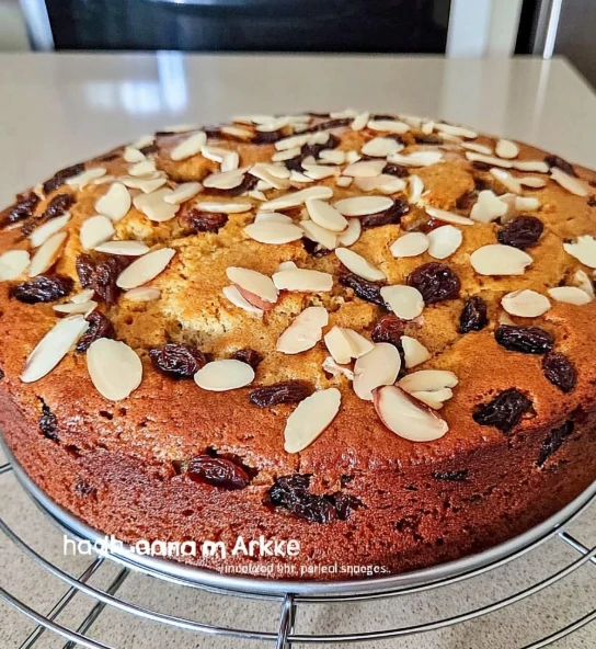 LOADED BANANA CAKE