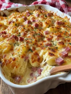 Aunt Millie’s Sunday-Table Cheesy Ham and Potato Casserole