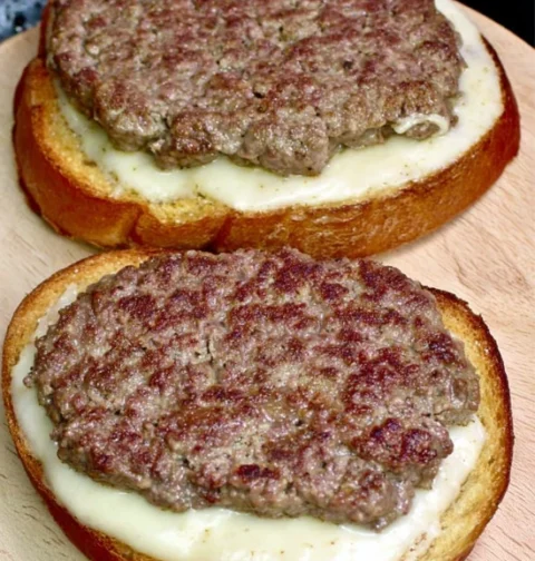 Best Homemade Patty Melt Recipe Secret Sauce For Patty Melt Gourmet Patty Melt Cooking Tips How To Make A Diner-style Patt...