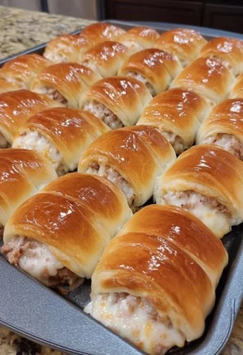 Best Sausage Cream Cheese Crescent Recipe Easy Sausage Cream Cheese Crescents For Breakfast Sausage Cream Cheese Crescent ...