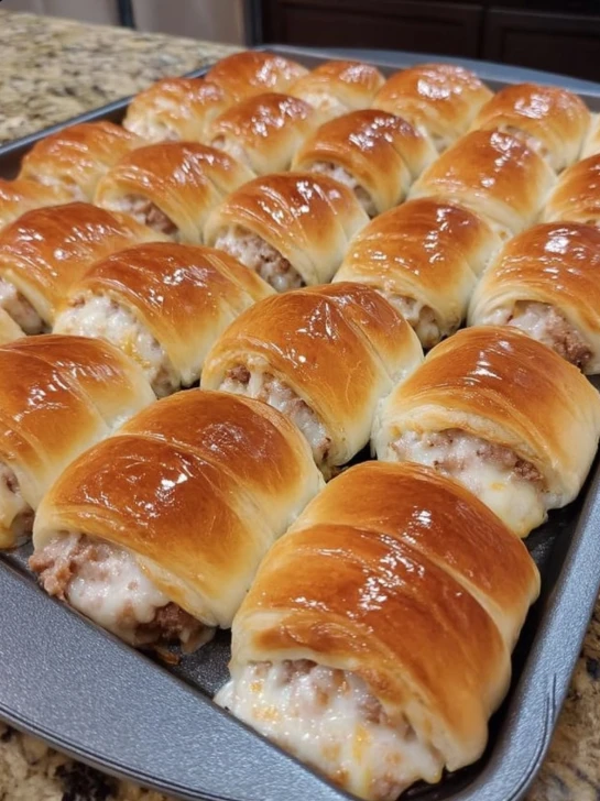 Best Sausage Cream Cheese Crescent Recipe Easy Sausage Cream Cheese Crescents For Breakfast Sausage Cream Cheese Crescent ...
