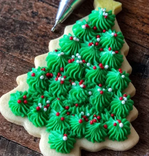 Best Sugar Cookie Buttercream Frosting Recipe Easy Buttercream Frosting For Sugar Cookies Homemade Sugar Cookie Frosting W...