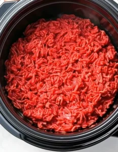 Slow Cooker 5-Ingredient Beef and Cheese Pasta