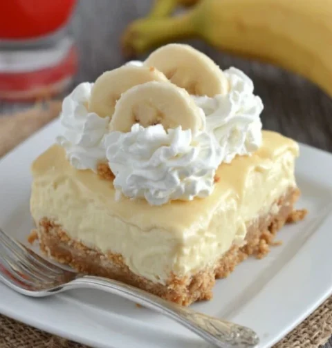 Easy Banana Cream Cheesecake Bars Recipe Homemade Banana Cream Cheesecake Squares Best Banana Cheesecake Bars With Cream C...