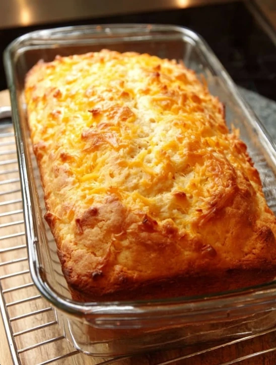 Easy Cheddar Cheese Bread Recipe No Knead Cheesy Bread Quick Cheddar Bread No Yeast Buttery Cheddar Quick Bread Simple Che...