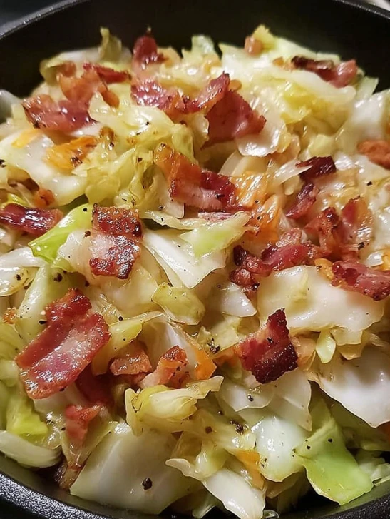 Easy Fried Cabbage With Bacon Recipe Best Bacon Onion Garlic Cabbage Southern Fried Cabbage With Bacon Tips How To Make Ca...