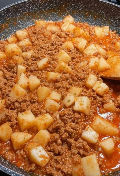 Easy One-pot Ground Beef And Potatoes Recipe Quick Ground Beef And Potatoes Dinner Ideas Best One-pot Beef Potato Weeknigh...