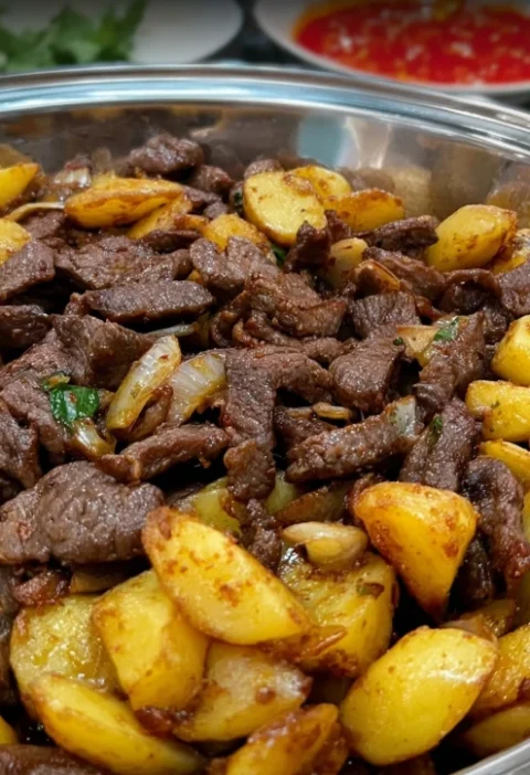 Garlic Butter Steak Skillet Recipe Grandma's Garlic Butter Steak Cozy Skillet Steak And Potatoes Easy Garlic Butter Steak ...