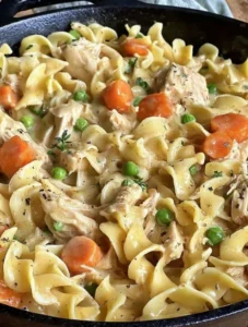 Grandma’s Homestyle Chicken Pot Pie Noodle Skillet