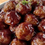 Nana’s Sunday-Style Biscuits & Gravy Casserole