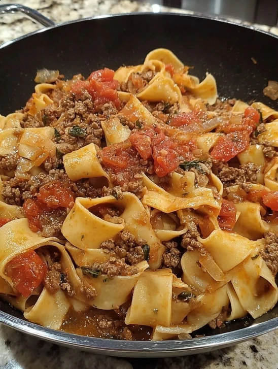 Midwest Country Blender Cinnamon Roll Cheesecake Bars