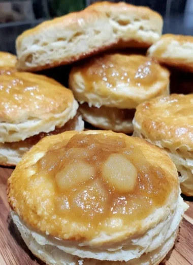 Church Supper Apple Pie Biscuits