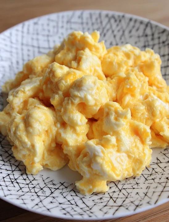 Classic Diner Cheesy Scrambled Eggs – Made-From-Scratch