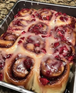 Country-Style Strawberry Cinnamon Rolls