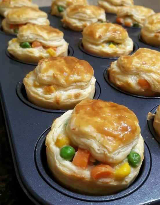 Easy mini chicken pot pies
