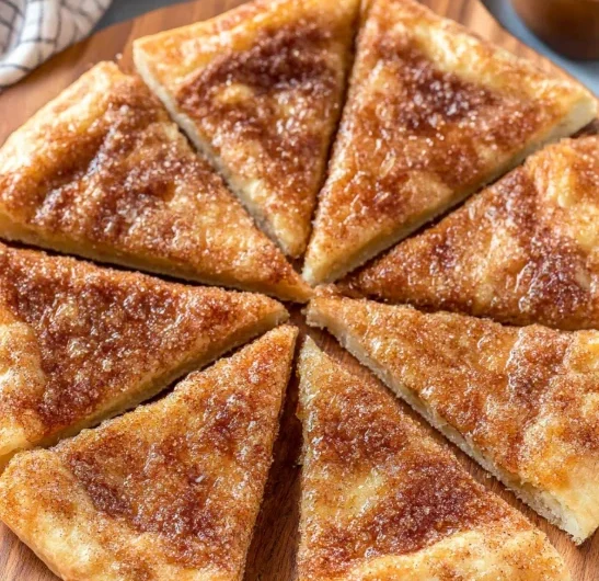 Festive Familyfavorite Cinnamon Sugar Dessert Pizza