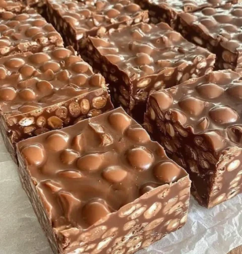 Grandmas Classic Chocolate Crispy Bars