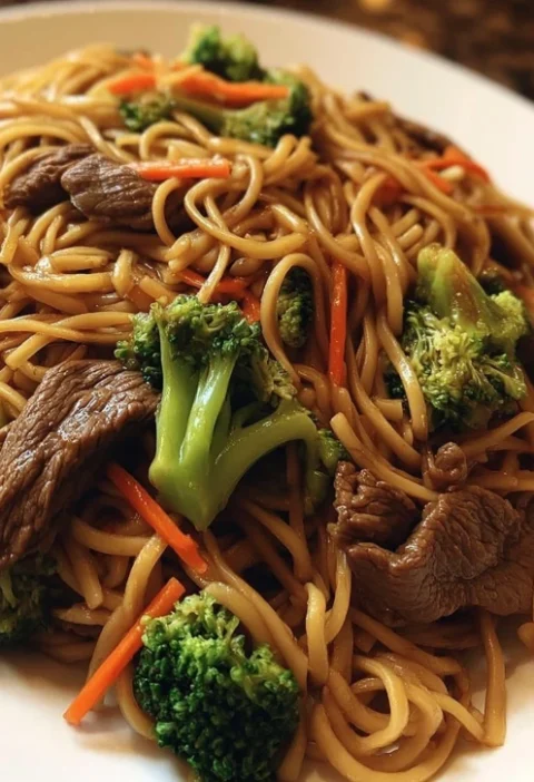 Grandma's Cozy Beef Lo Mein Recipe Authentic Grandma's Beef Lo Mein Best Beef Lo Mein Like Grandma's Cozy Homemade Beef Lo...