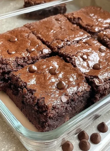 Oldfashioned Farmhouse Fudge Brownies