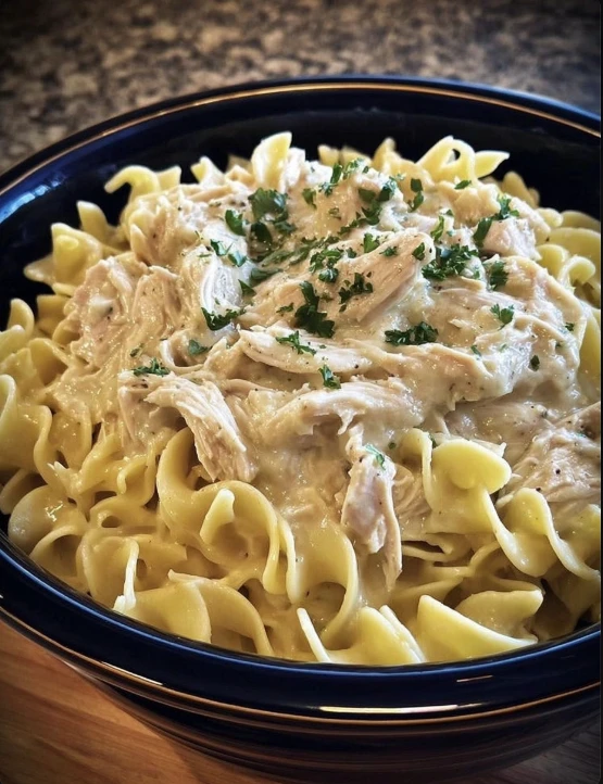 Slow Cooker Amish Chicken and Noodles