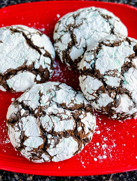 Warm Holiday Table Chocolate Crinkles