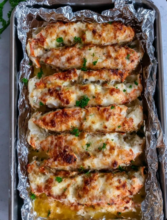Baked Crab Legs with Butter Sauce