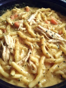 cassie’s comforting chicken & noodles