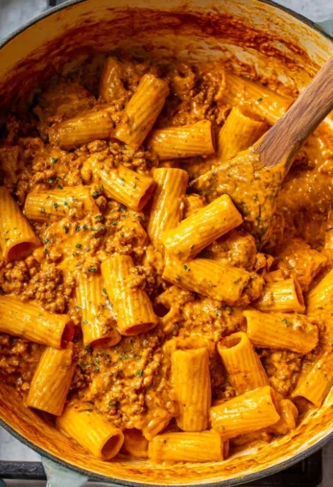 Onepot Creamy Sausage Rigatoni