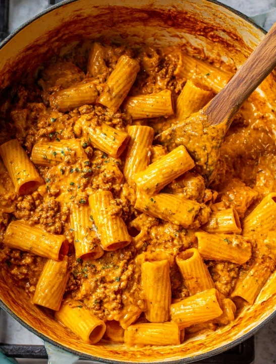 Onepot Creamy Sausage Rigatoni