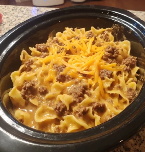 Slow Cooker Amish Egg Noodle Casserole