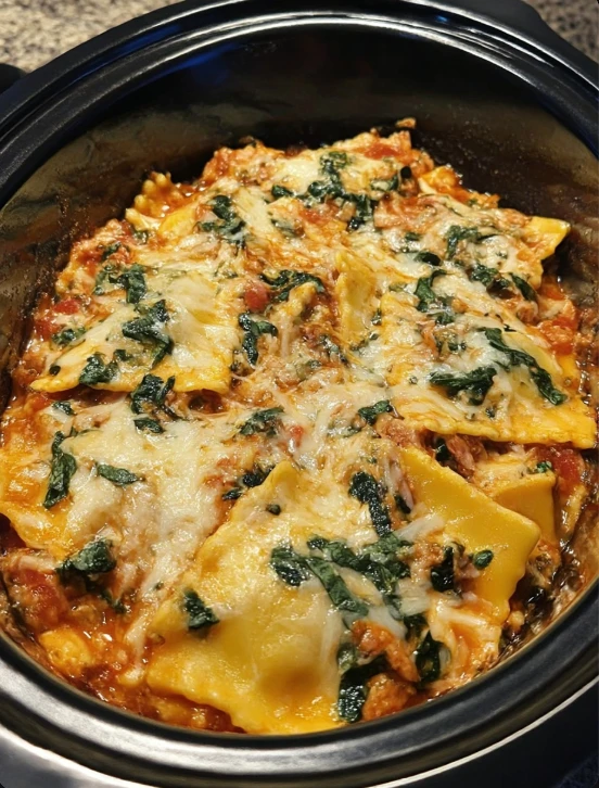 Slow Cooker Ravioli Spinach Lasagna